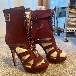 Shoe Dazzle Burgundy Shoes